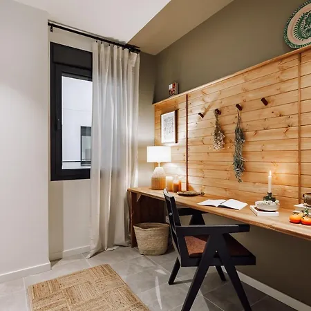 Aldeire - 2 Bedrooms, Office In Eixample Esquerra Barcelona