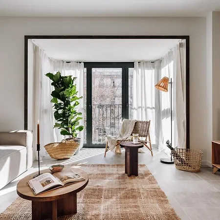 Aldeire - 2 Bedrooms, Office In Eixample Esquerra Lägenhet