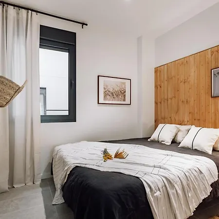 Aldeire - 2 Bedrooms, Office In Eixample Esquerra