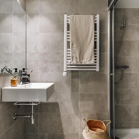 Appartamento Aldeire - 2 Bedrooms, Office In Eixample Esquerra