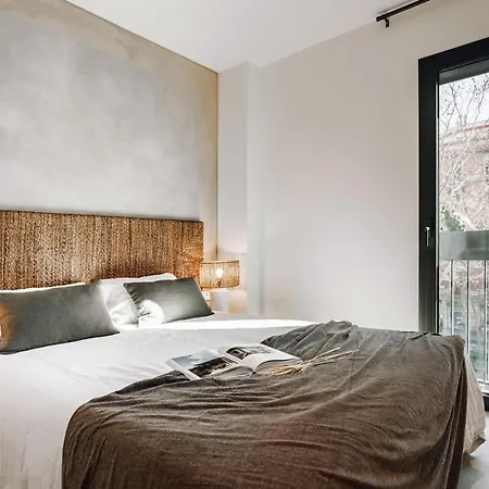 Aldeire - 2 Bedrooms, Office In Eixample Esquerra