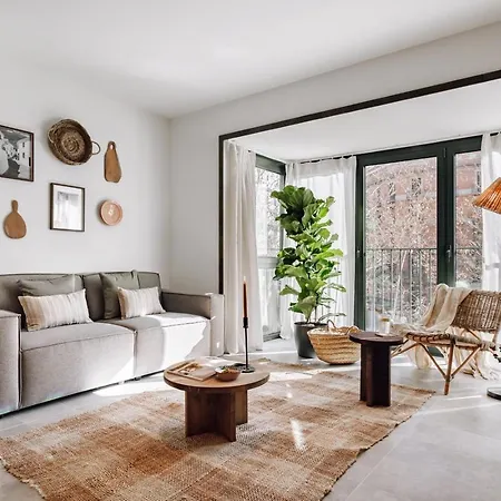 Aldeire - 2 Bedrooms, Office In Eixample Esquerra * 바르셀로나