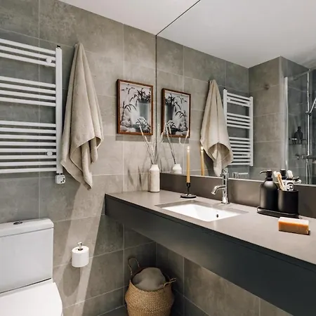 아파트 Aldeire - 2 Bedrooms, Office In Eixample Esquerra