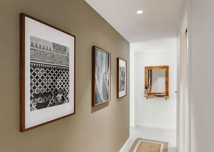 Aldeire - 2 Bedrooms, Office In Eixample Esquerra Apartment