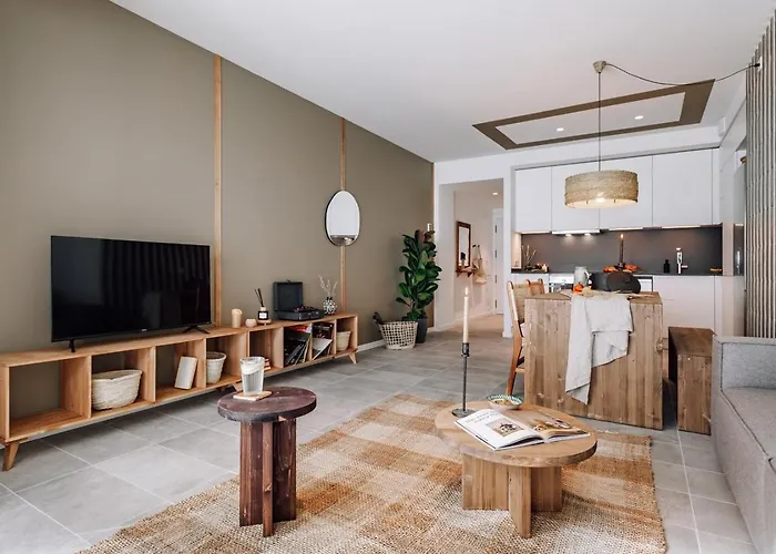 Apartment Aldeire - 2 Bedrooms, Office In Eixample Esquerra Barcelona